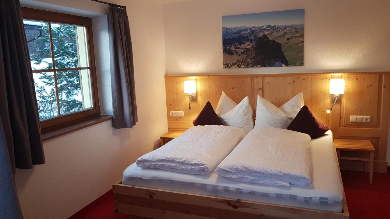 Landhaus Sonneck Pettneu am Arlberg Buitenkant foto